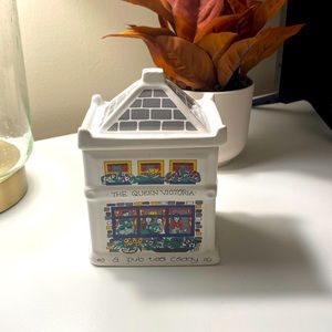 Eastenders Wade ceramic Tea Caddy